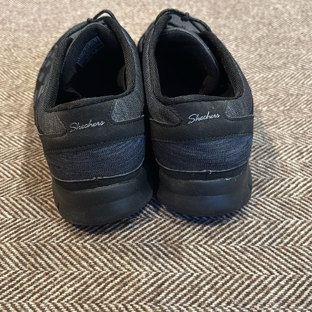 Skechers Wide Fit Memory Foam Black Sneakers Size 6.5 - Picture 5 of 7
